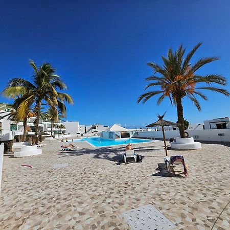 Azul Tuscan Playa Y Piscina Costa Teguise Eksteriør billede