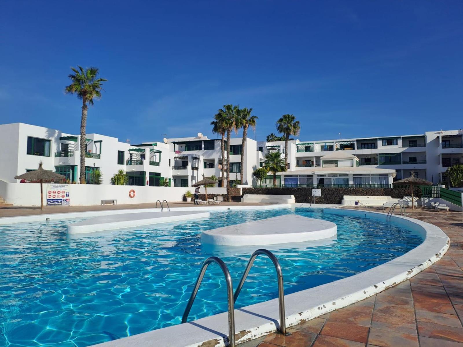Azul Tuscan Playa Y Piscina Costa Teguise Eksteriør billede