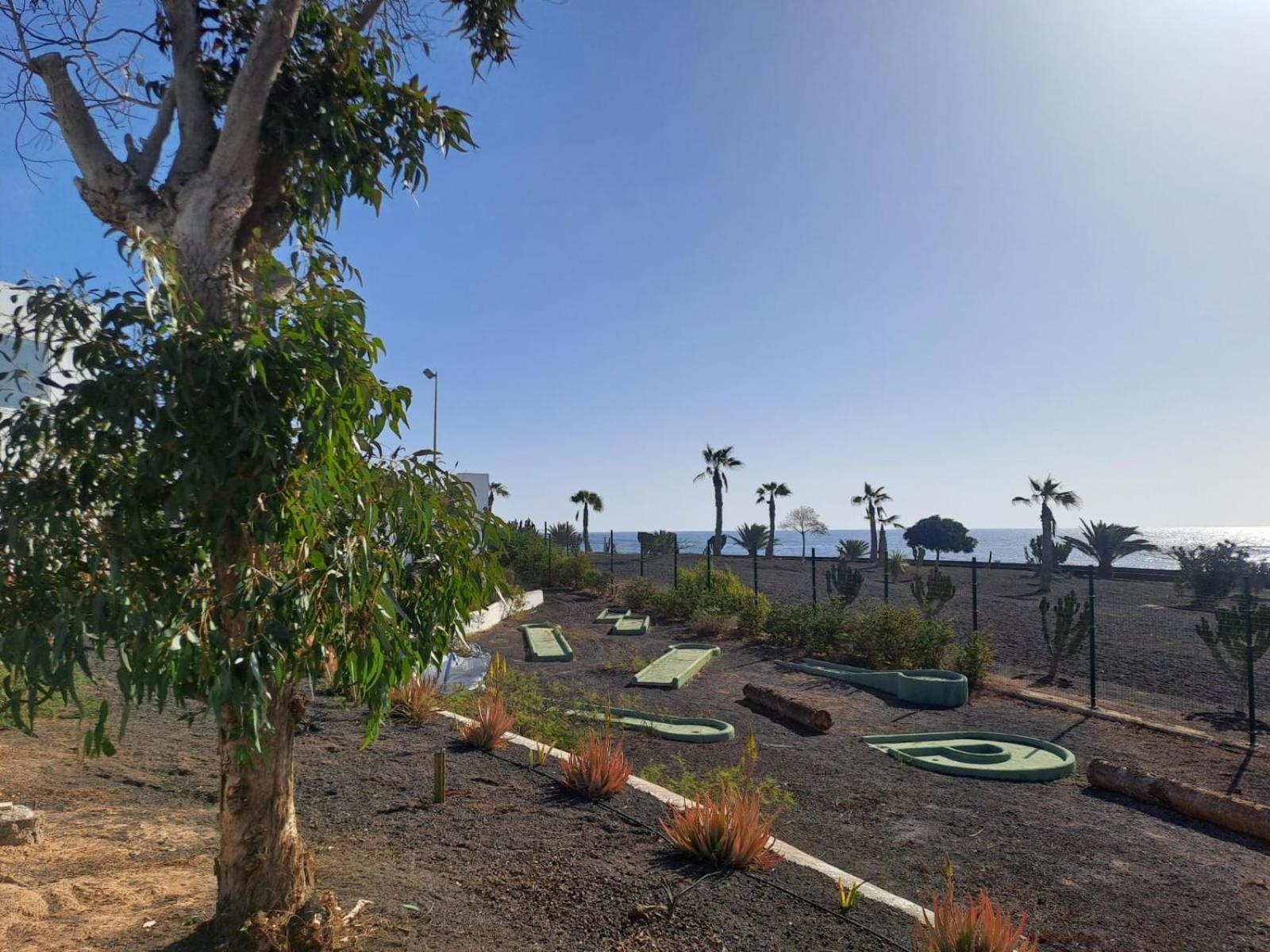 Azul Tuscan Playa Y Piscina Costa Teguise Eksteriør billede