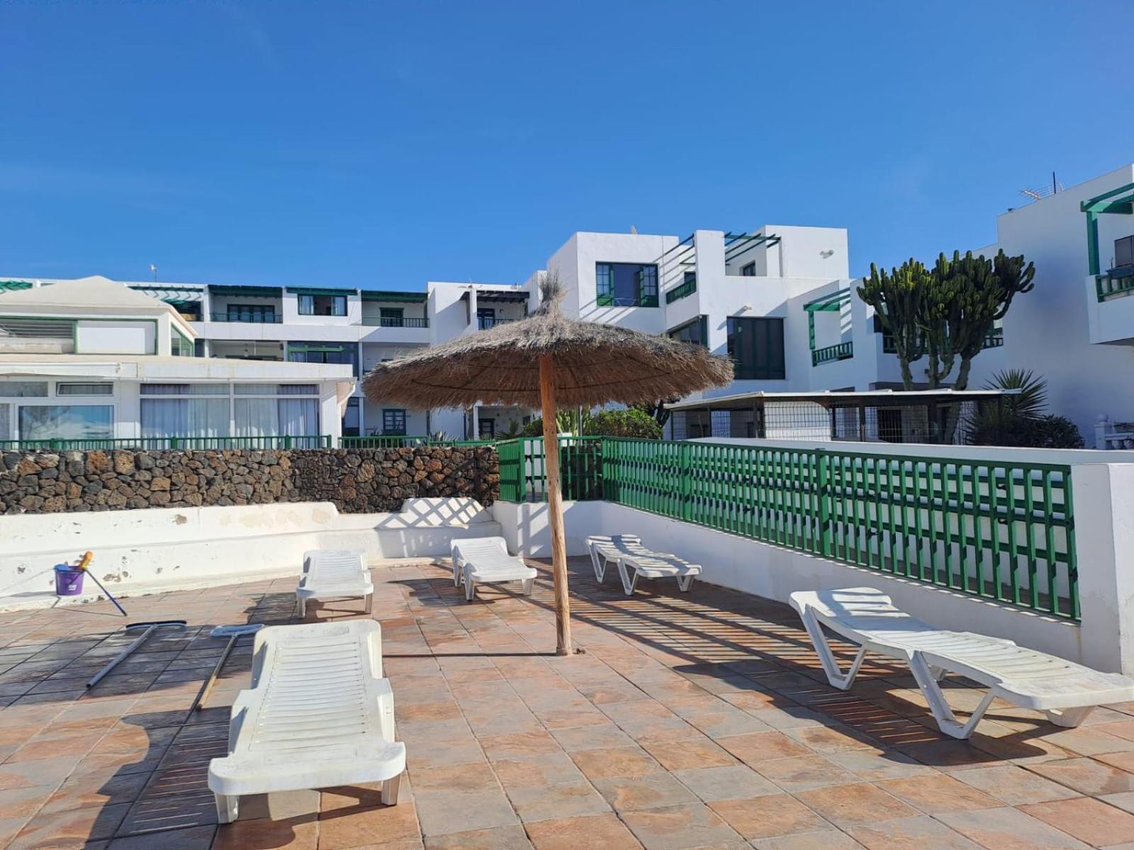 Azul Tuscan Playa Y Piscina Costa Teguise Eksteriør billede