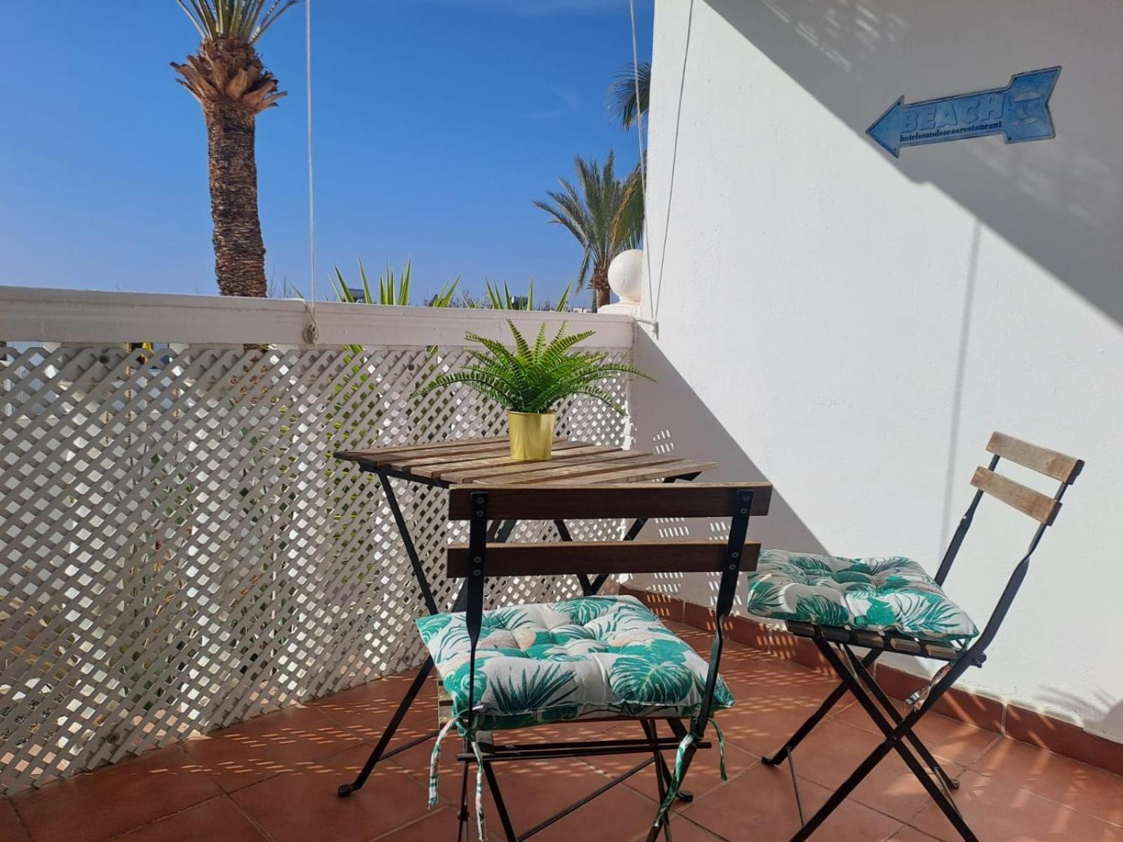Azul Tuscan Playa Y Piscina Costa Teguise Eksteriør billede