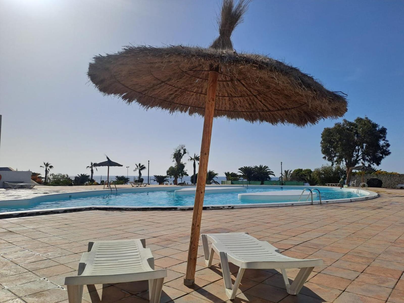 Azul Tuscan Playa Y Piscina Costa Teguise Eksteriør billede