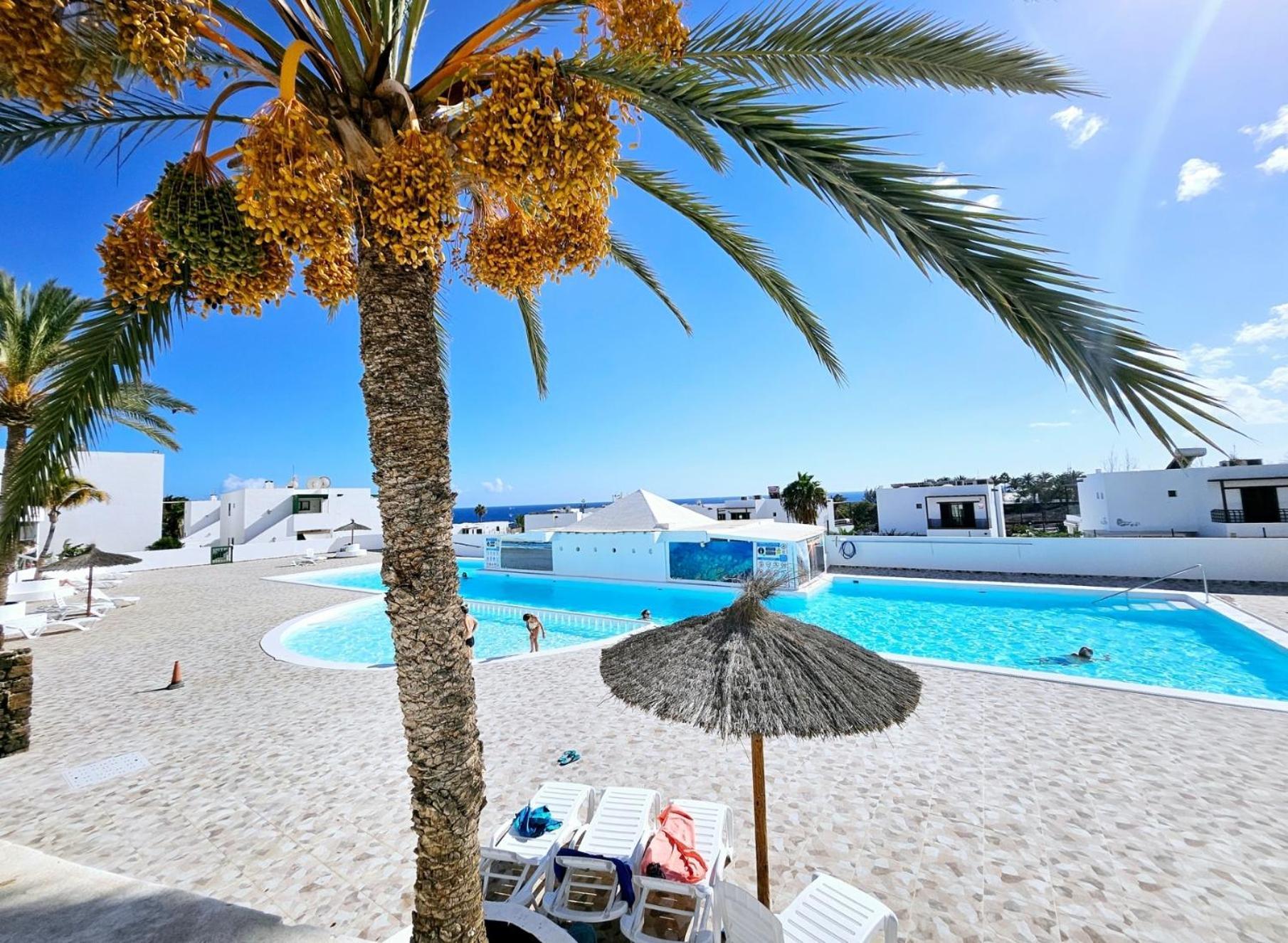 Azul Tuscan Playa Y Piscina Costa Teguise Eksteriør billede